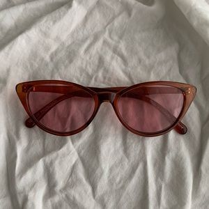 rose-colored cat eye sunnies